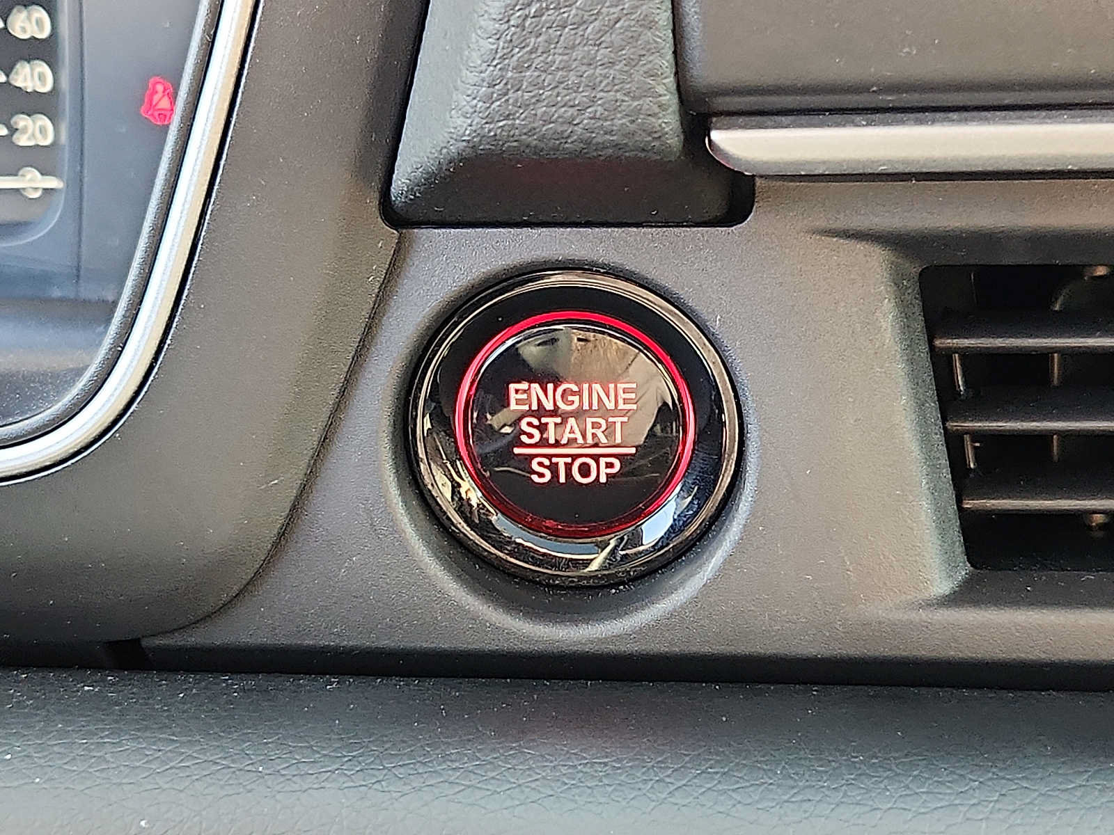 Certified 2025 Honda Pilot Elite image 23