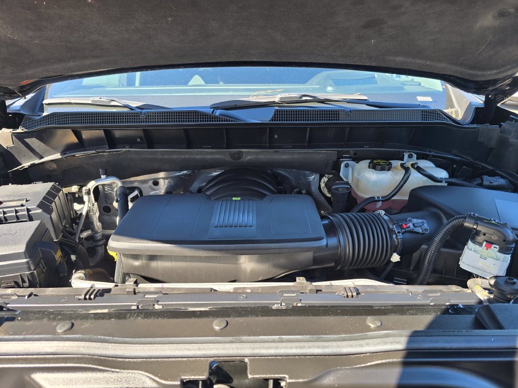 Certified 2025 Chevrolet Silverado 1500 LTZ w/ Technology Package AWD/4WD image 22