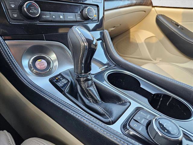 Used 2016 Nissan Maxima Platinum FWD image 10