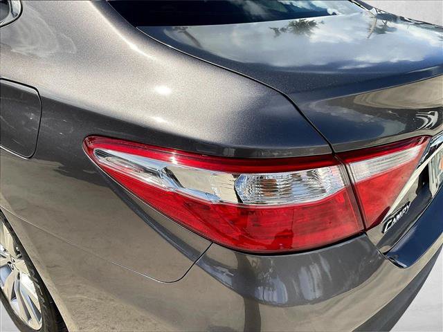 Used 2017 Toyota Camry XLE FWD image 28