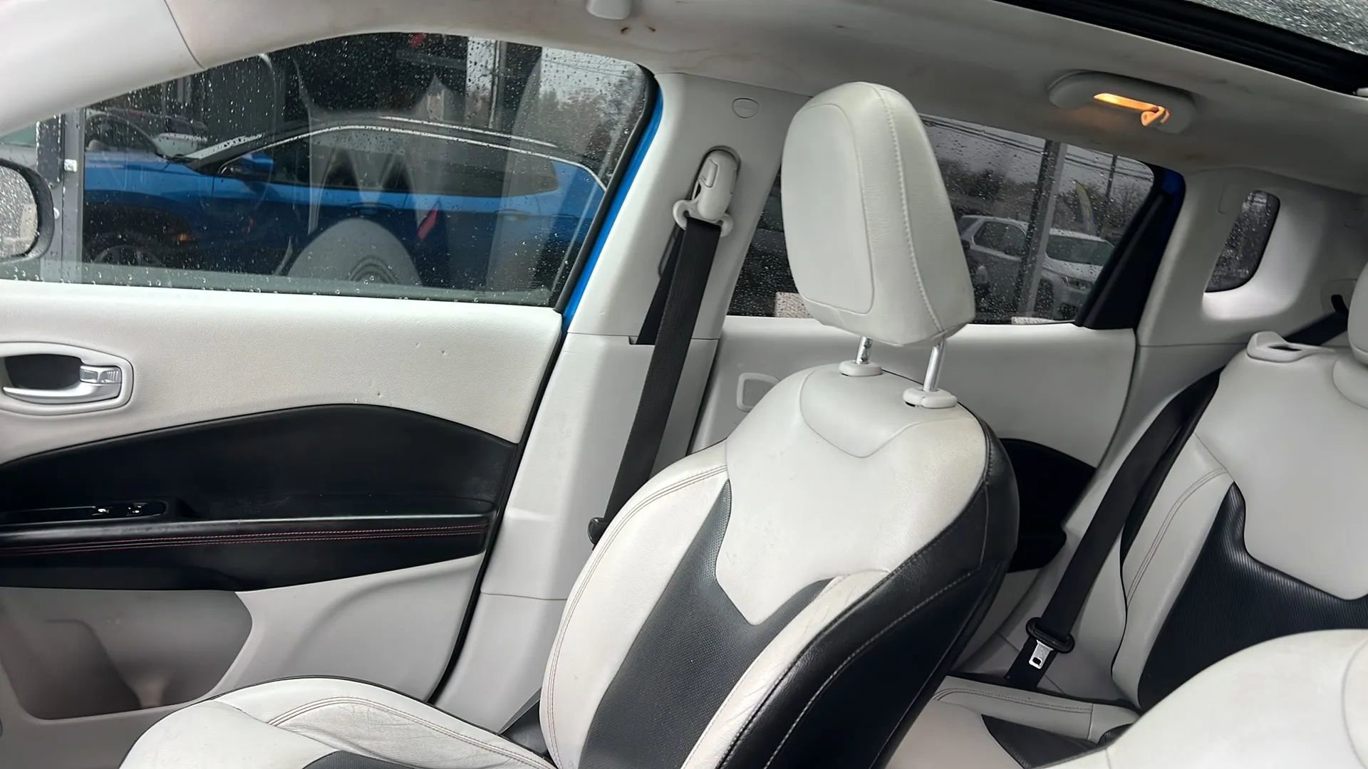 Used 2018 Jeep Compass Limited w/ Navigation Group image 23