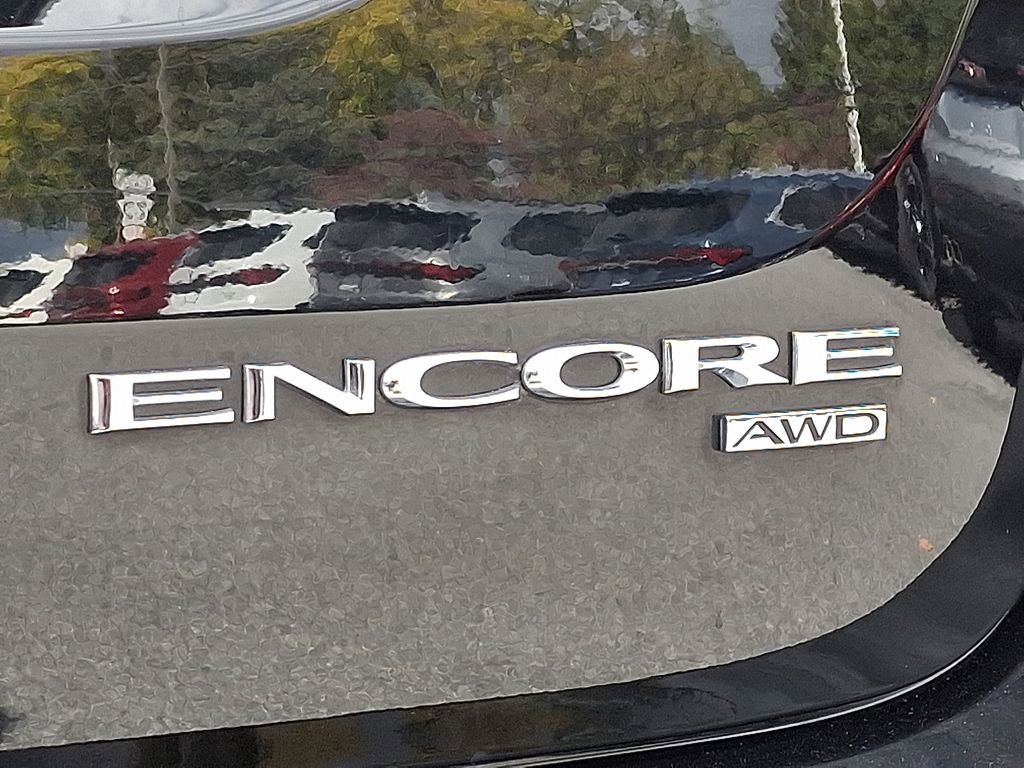 Used 2022 Buick Encore Preferred image 30