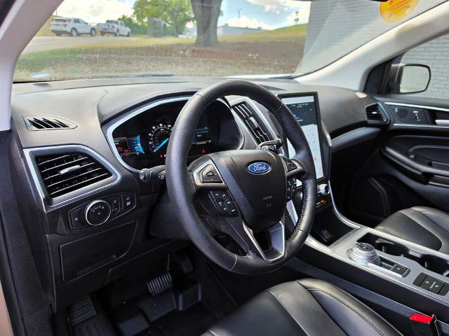 Certified 2021 Ford Edge Titanium FWD image 23