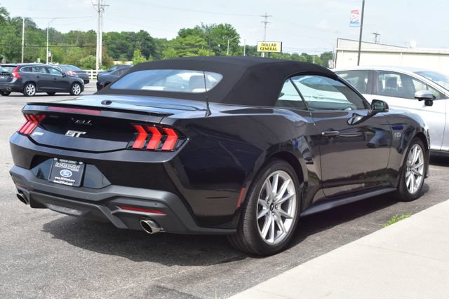 Used 2024 Ford Mustang GT Premium RWD image 17