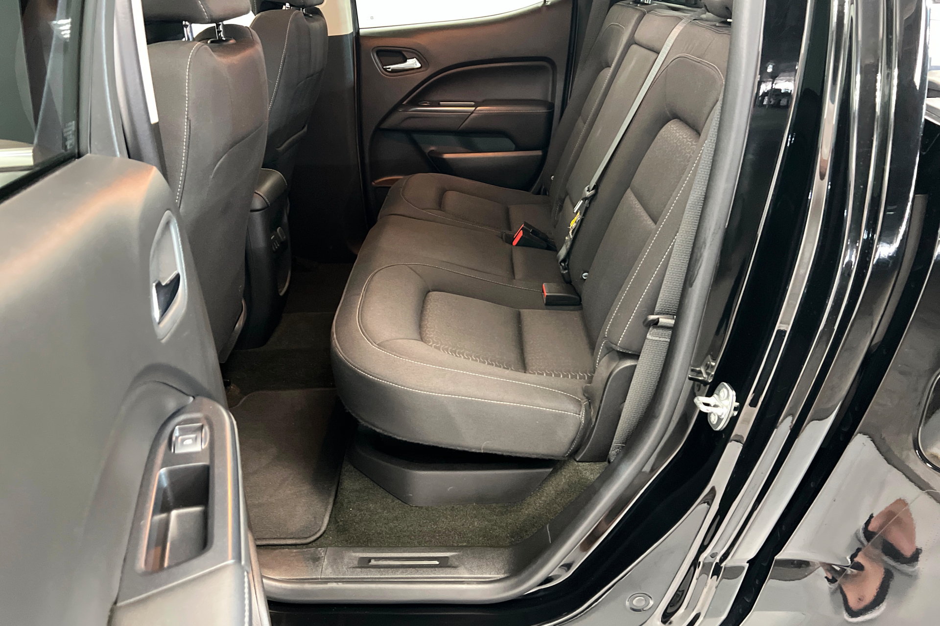 Used 2017 GMC Canyon SLE w/ Nightfall Edition RWD image 22