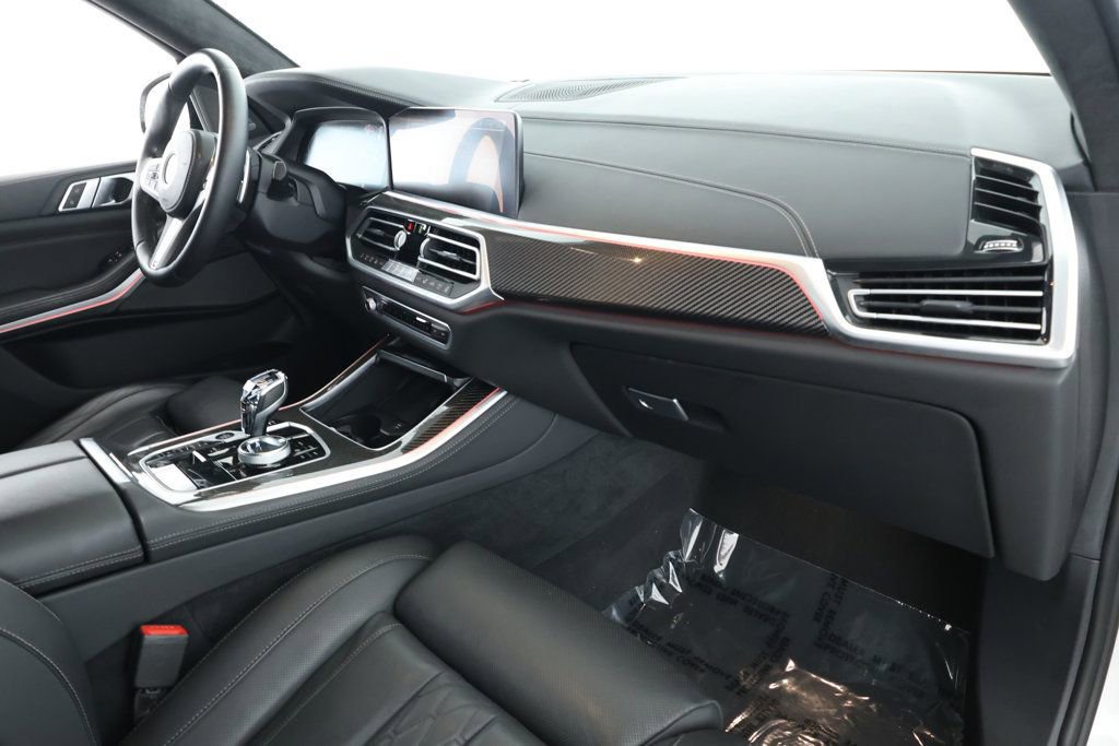 Used 2022 BMW X5 M50i w/ Executive Package image 24