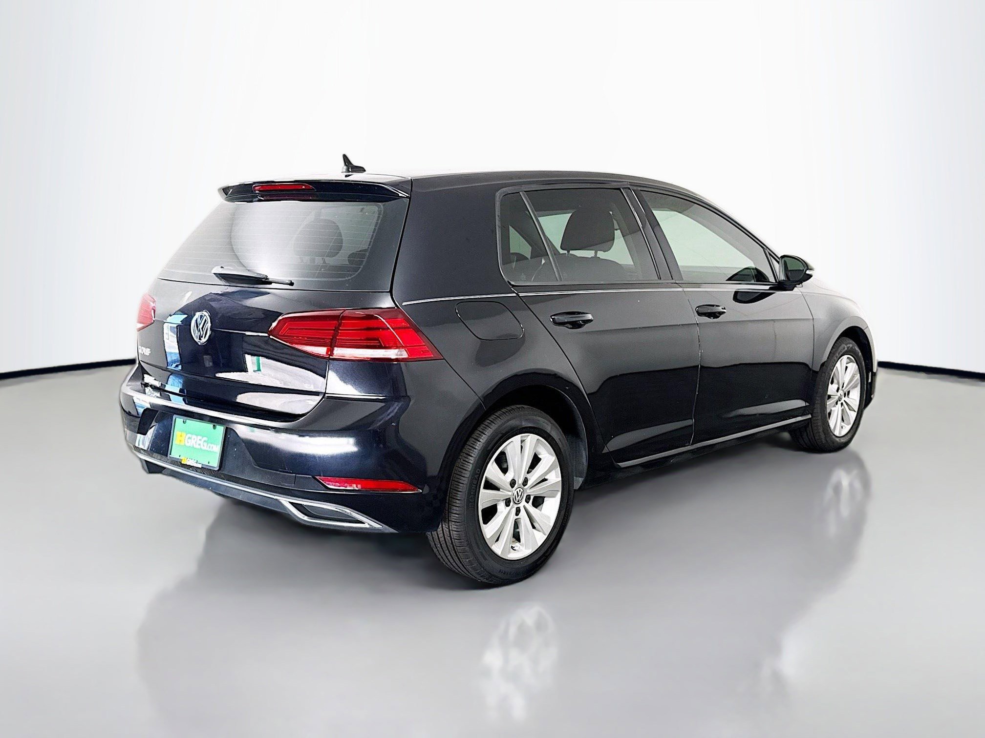 Used 2020 Volkswagen Golf 4-Door image 10