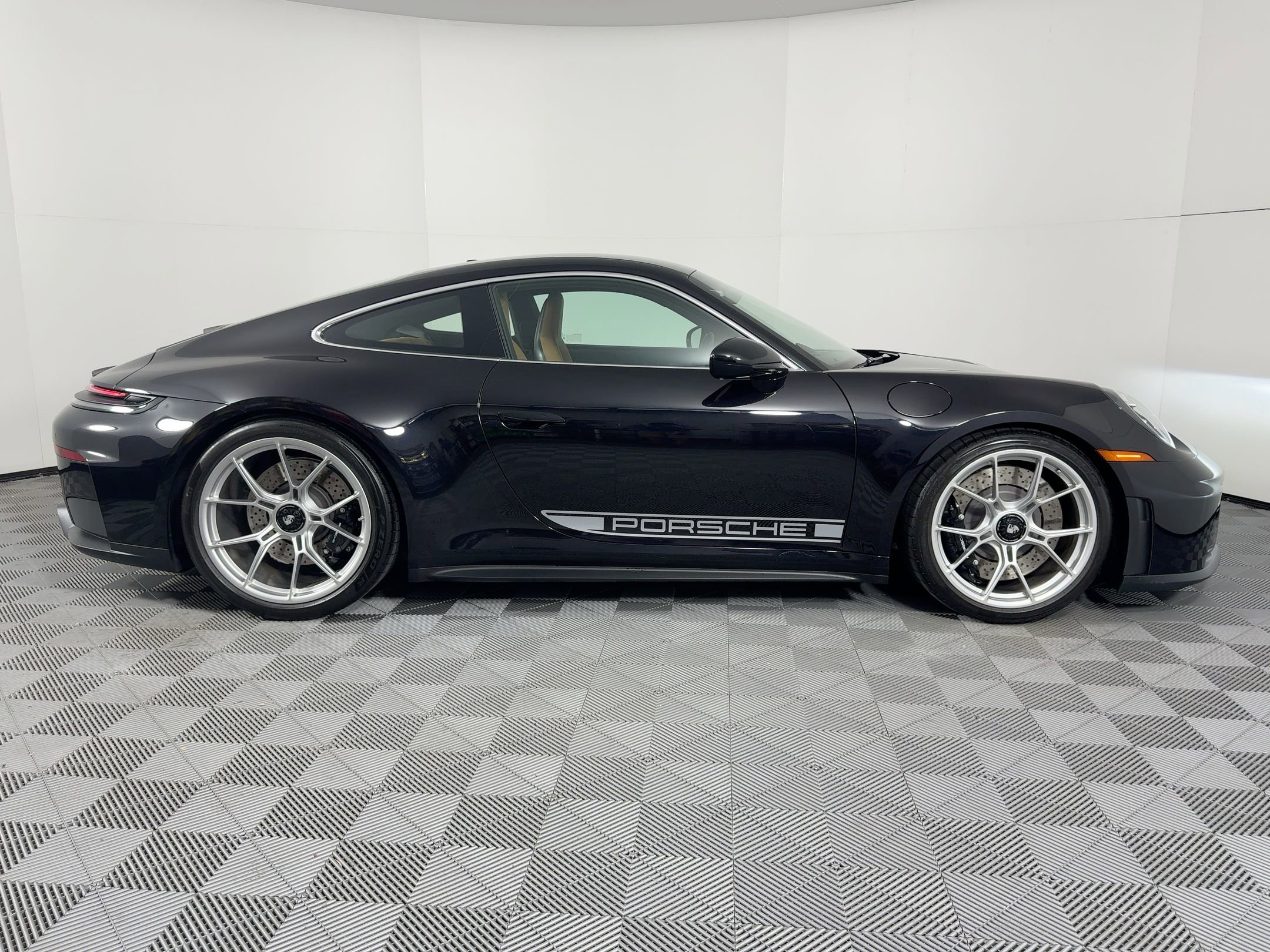 Used 2026 Porsche 911 GT3 image 8