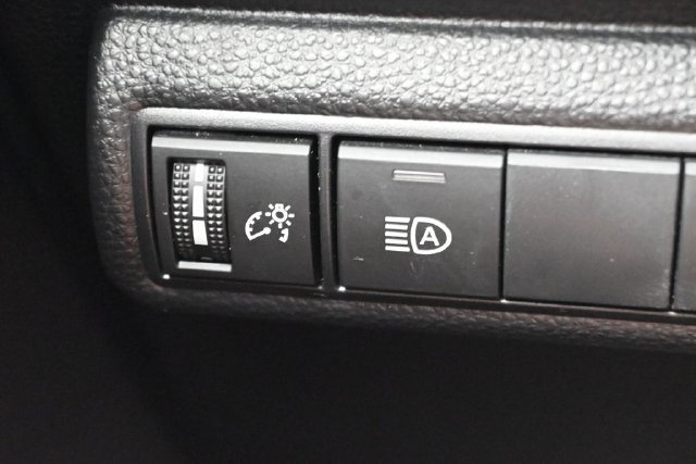 Used 2022 Toyota Corolla LE FWD image 21