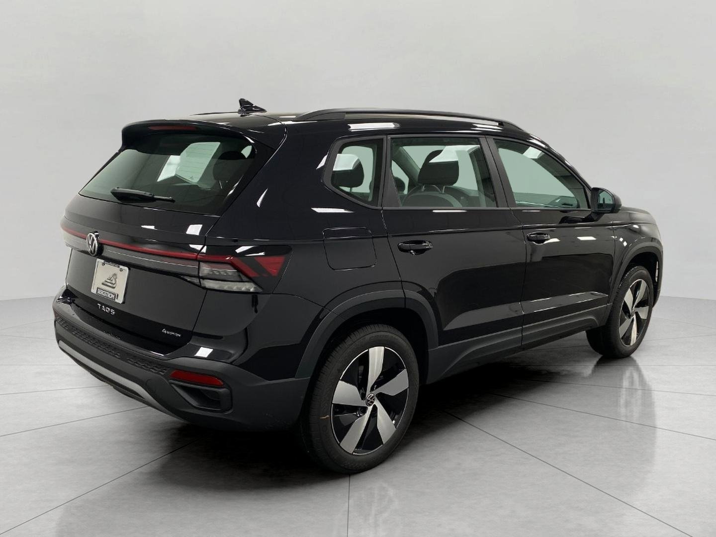 New 2026 Volkswagen Taos S image 3