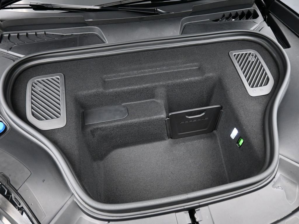 Certified 2024 Porsche Macan Turbo Electric image 36