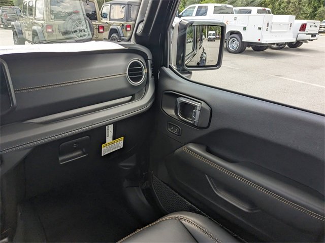 New 2025 Jeep Wrangler Sahara image 17