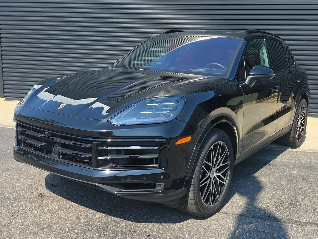 Certified 2025 Porsche Cayenne E-Hybrid AWD/4WD video 1
