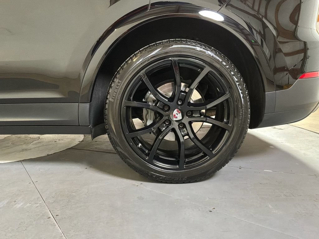 Used 2019 Porsche Cayenne S AWD/4WD image 10