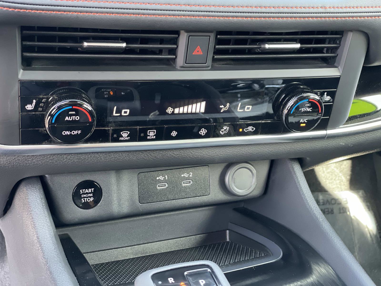 Used 2025 Nissan Rogue SV image 15