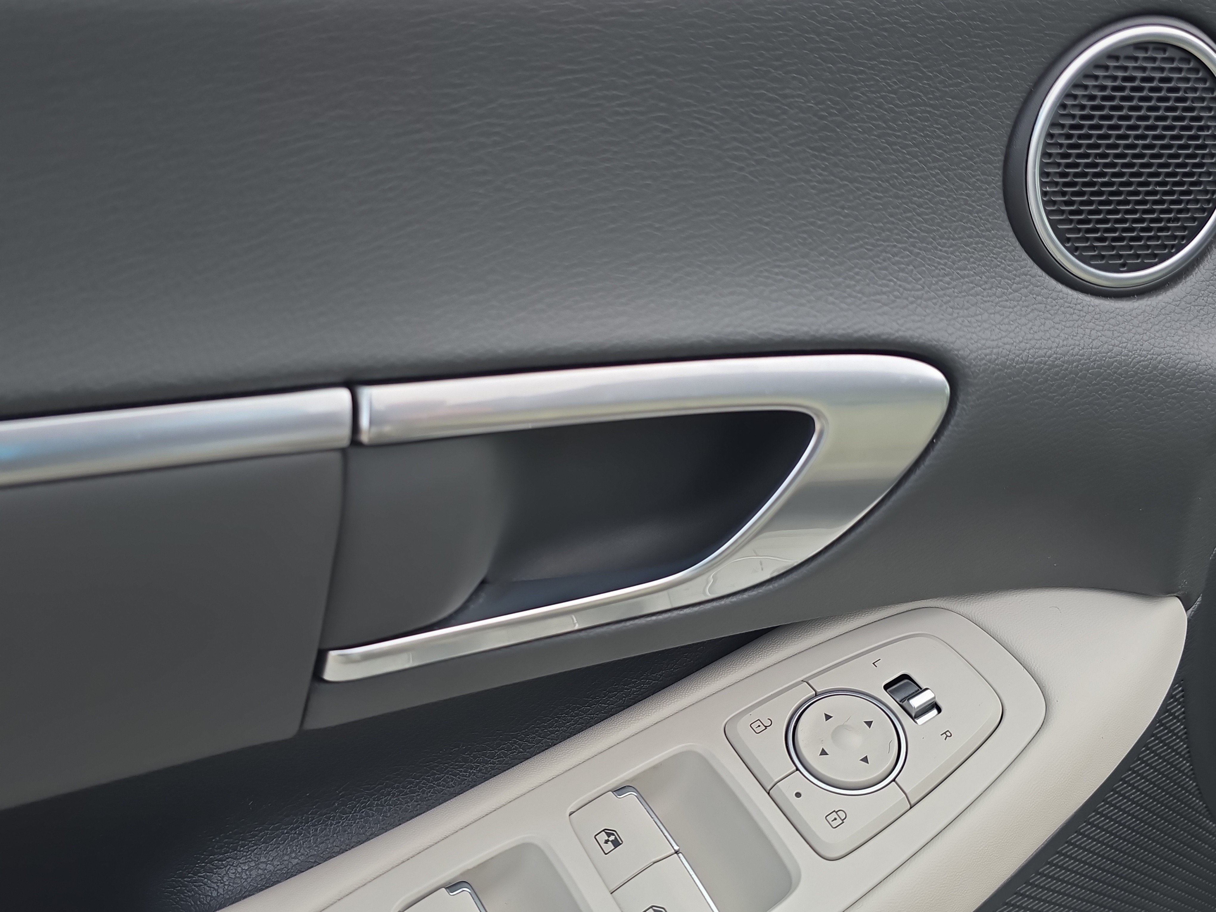 Used 2021 Hyundai Sonata SEL FWD image 18