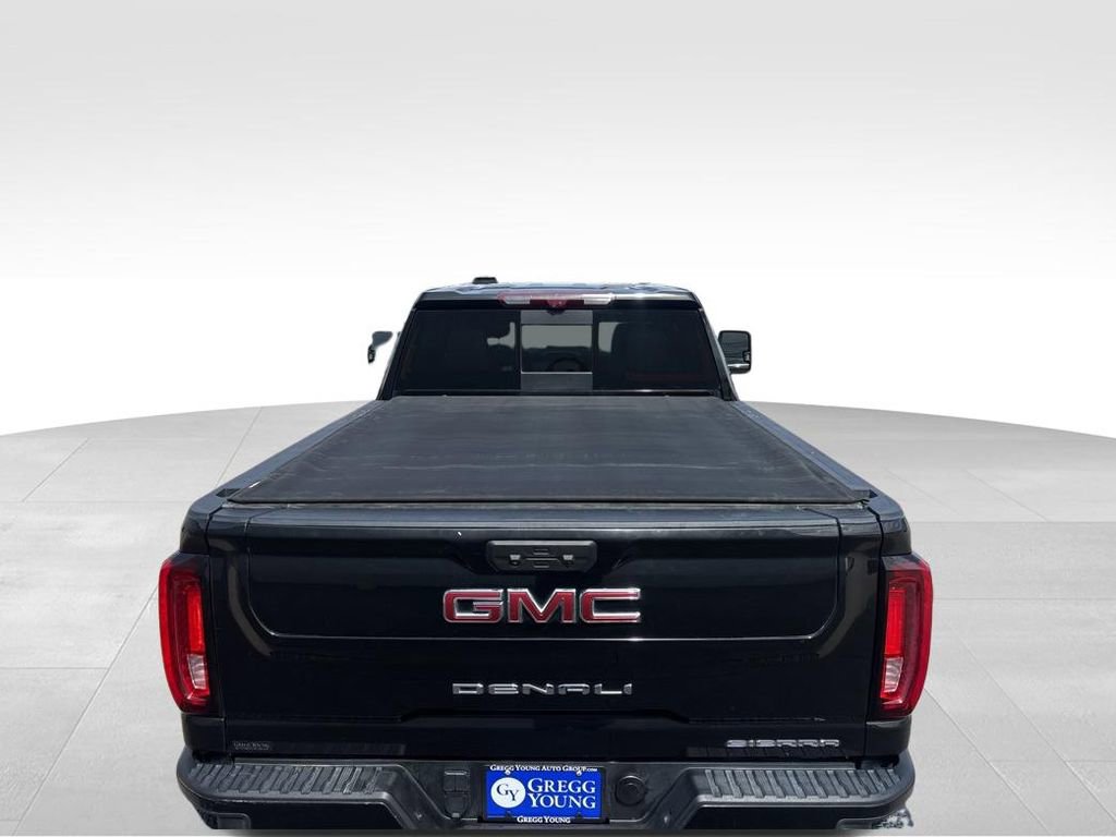 Used 2023 GMC Sierra 2500 Denali w/ Denali Black Diamond Edition image 8