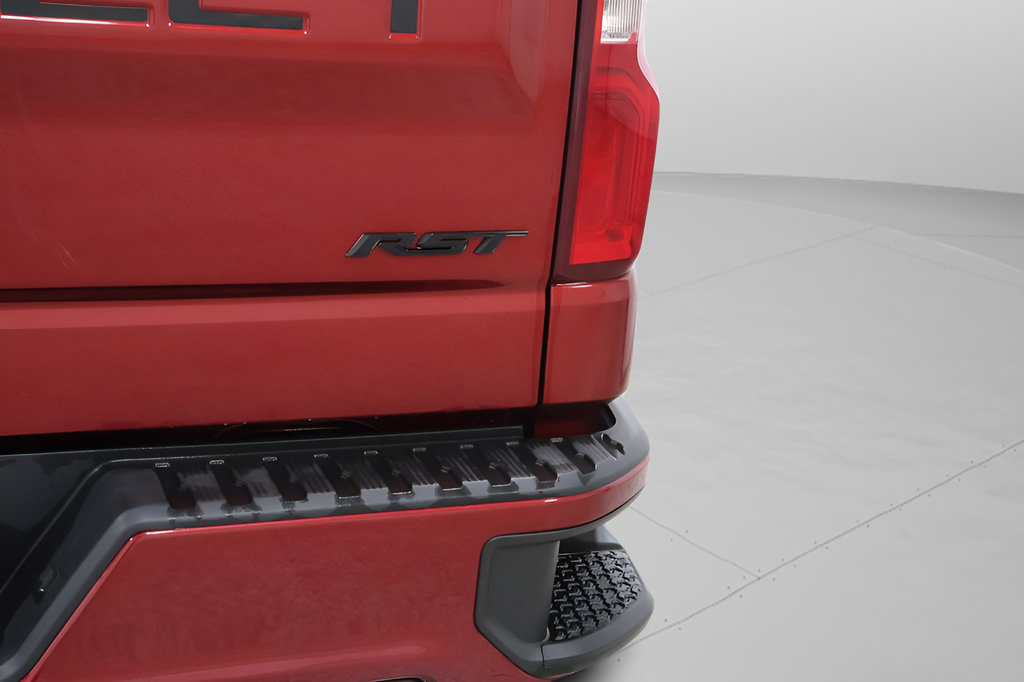 Used 2021 Chevrolet Silverado 1500 RST AWD/4WD image 28