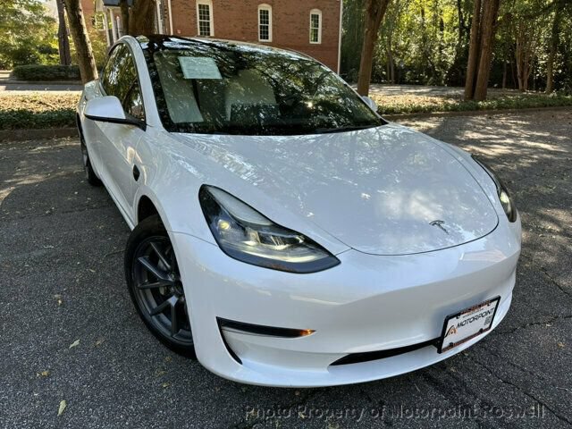 Used 2023 Tesla Model 3 Standard Range RWD image 2