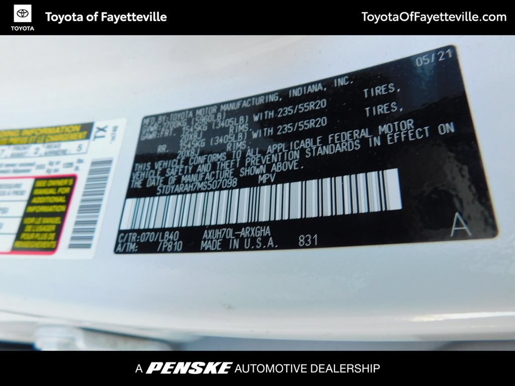 Used 2021 Toyota Highlander Limited FWD image 12