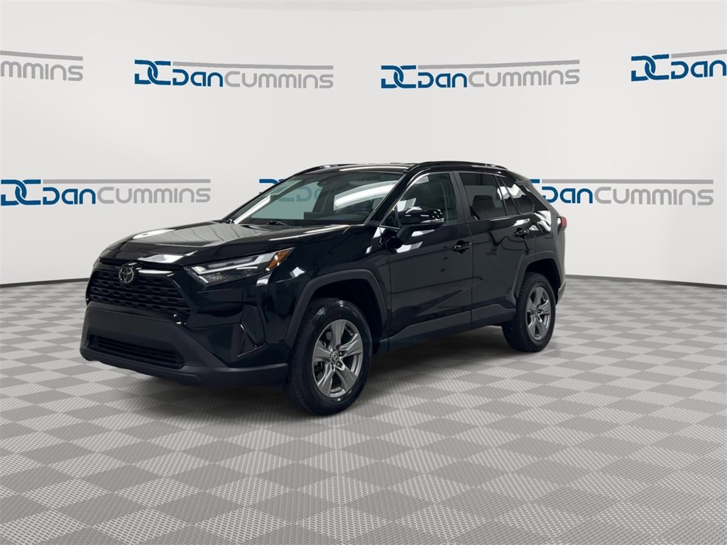 Used 2023 Toyota RAV4 XLE image 3