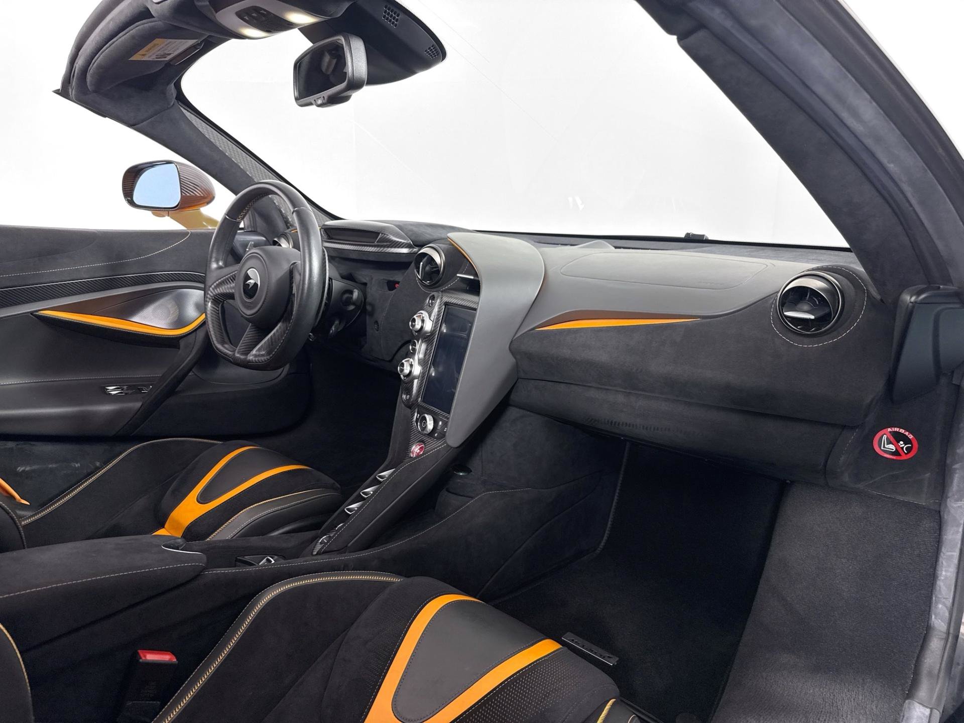 Used 2022 McLaren 720S Spider RWD image 26