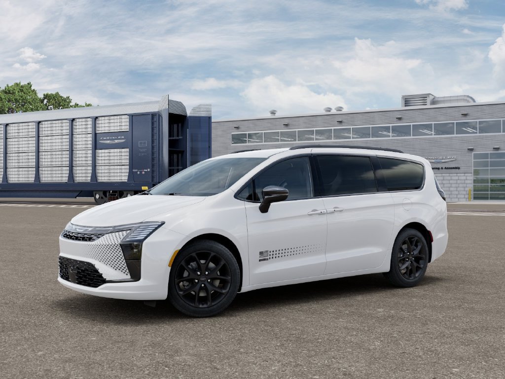New 2027 Chrysler Pacifica Select AWD/4WD image 3