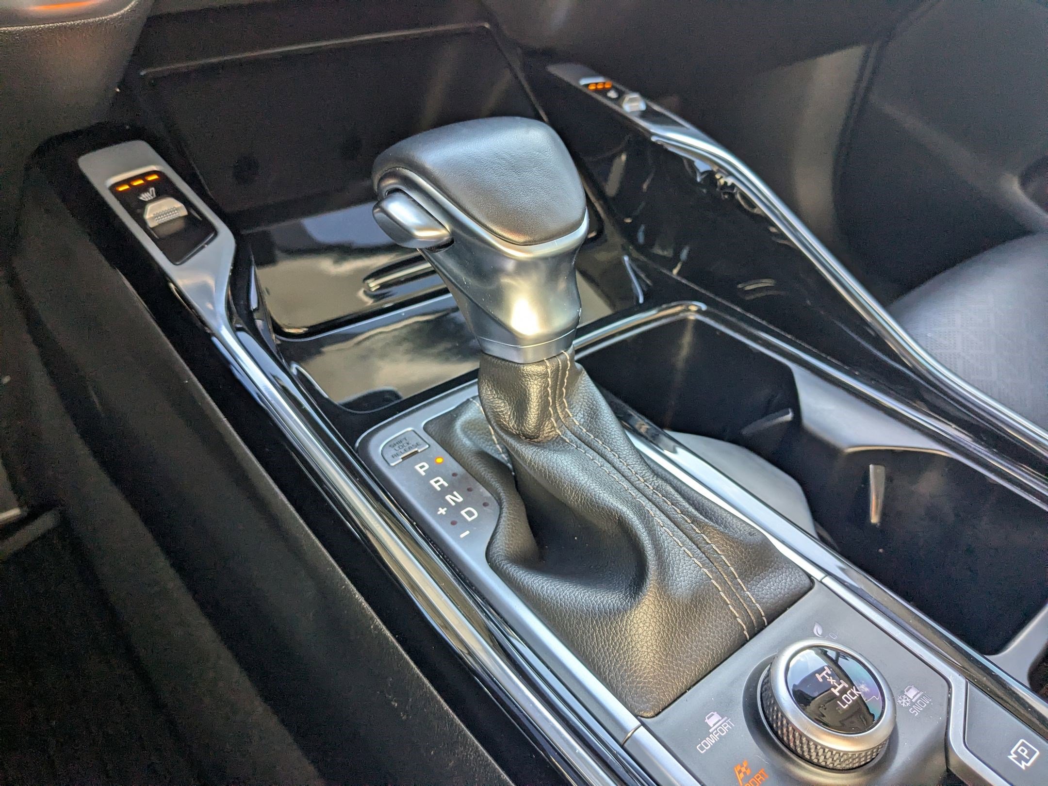 Used 2022 Kia Sorento SX image 26