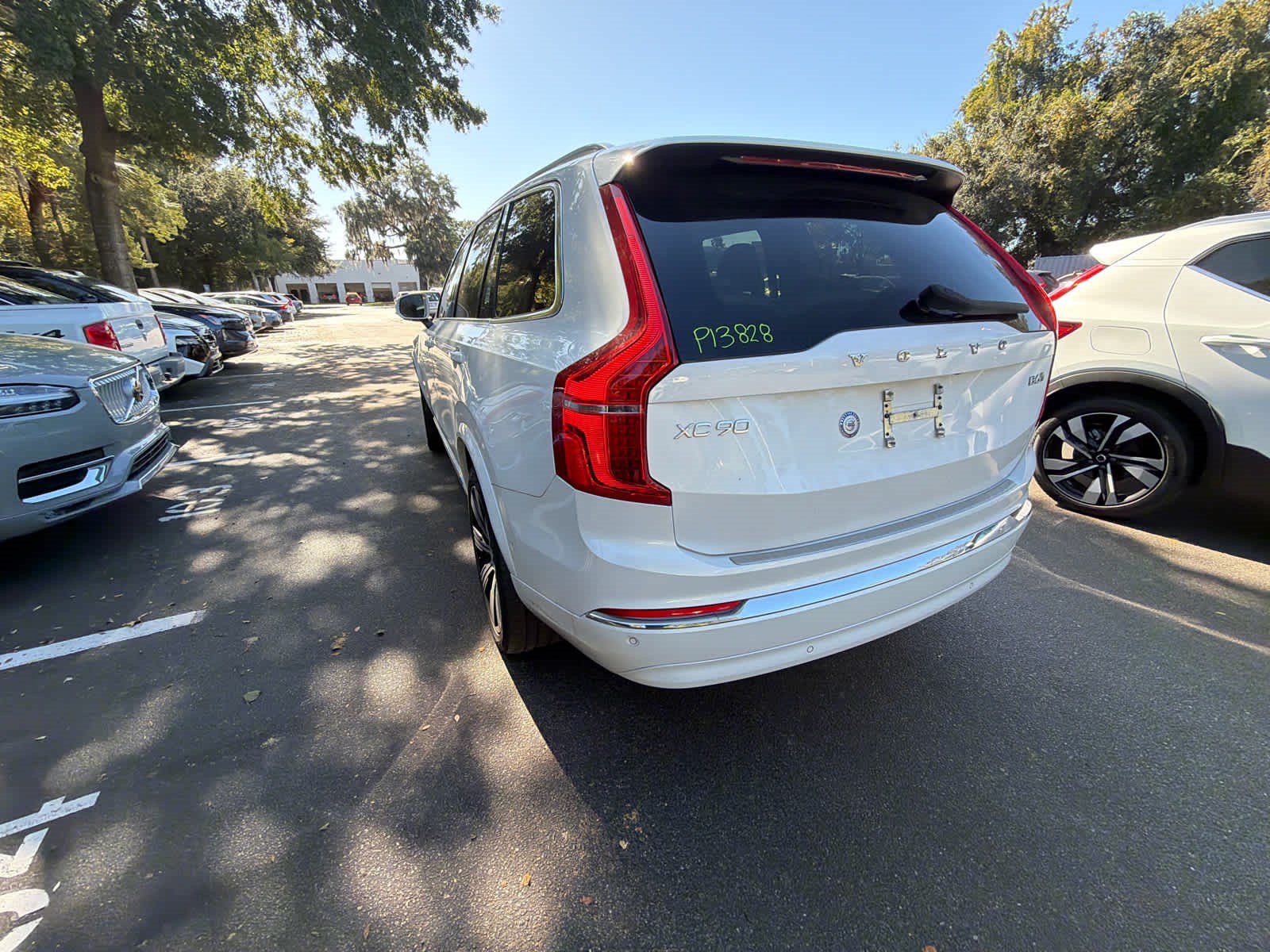 Used 2024 Volvo XC90 B6 Plus w/ Protection Package AWD/4WD image 12
