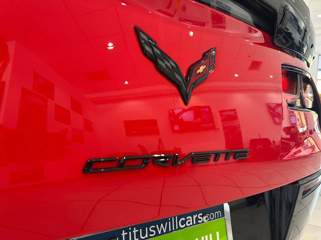 Used 2015 Chevrolet Corvette Z06 w/ 3LZ Preferred Equipment Group image 33