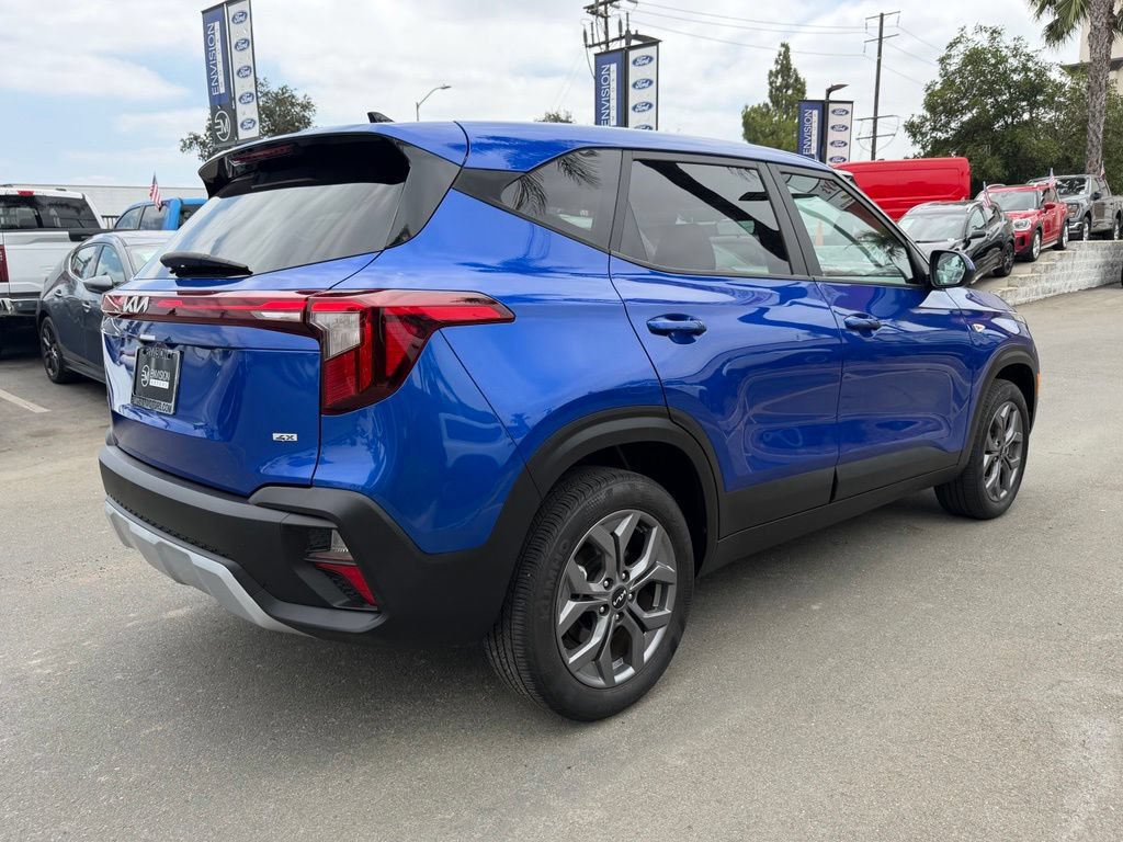 Used 2024 Kia Seltos LX AWD/4WD image 13