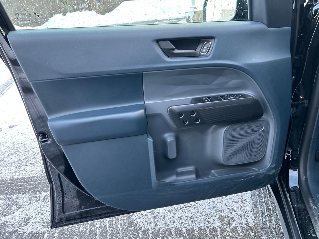 Used 2025 Ford Maverick XLT w/ Black Appearance Package image 19