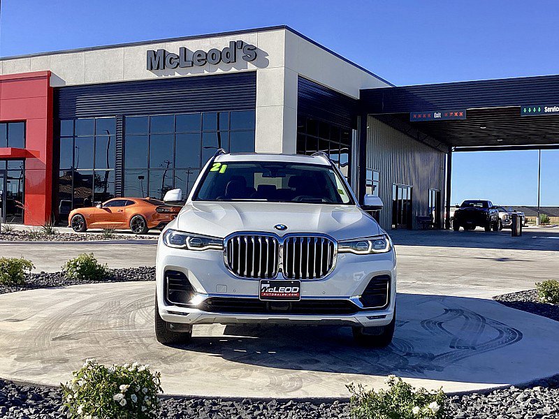 Used 2021 BMW X7 xDrive40i w/ Premium Package image 2