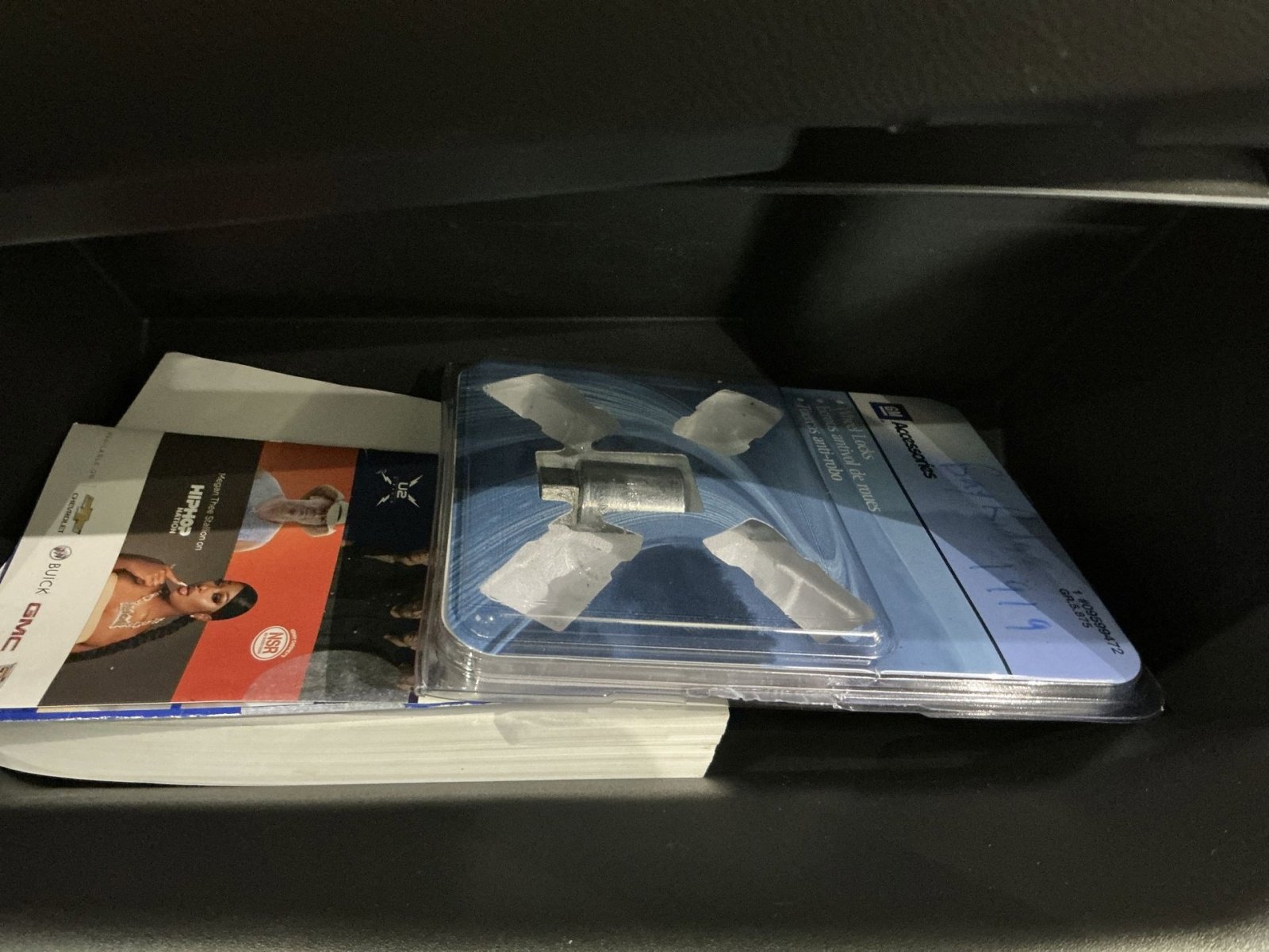 Used 2022 Chevrolet Equinox RS w/ RS Leather Package image 31