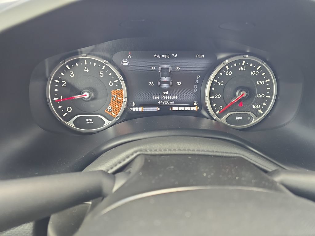 Used 2023 Jeep Renegade Latitude AWD/4WD image 17