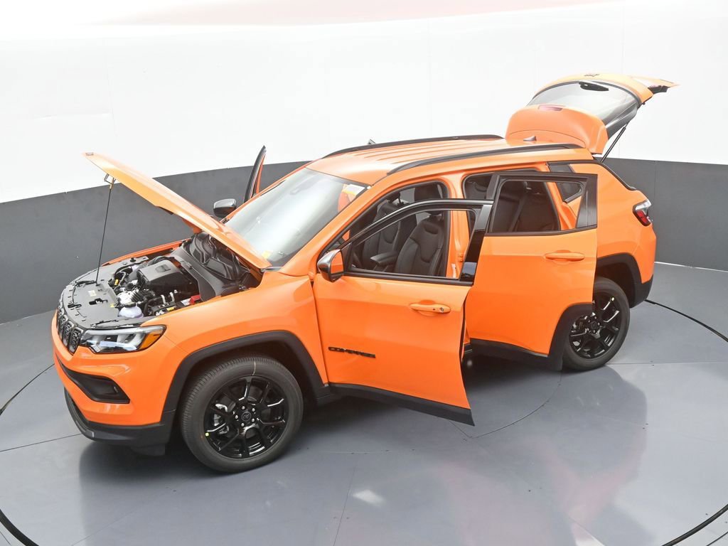 Used 2026 Jeep Compass Latitude AWD/4WD image 52