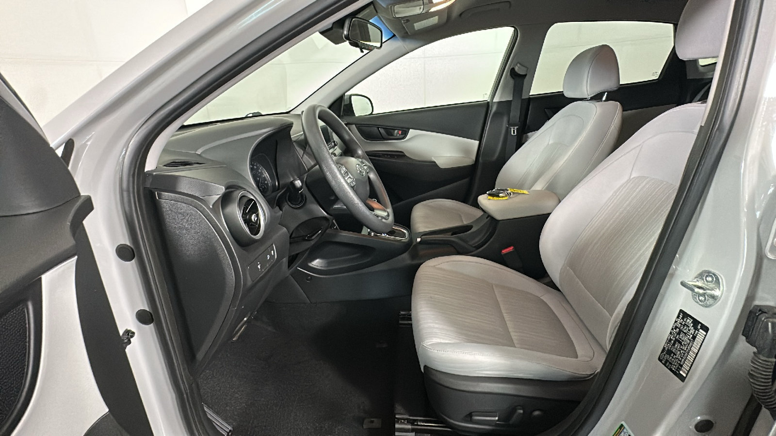 Used 2023 Hyundai Kona SEL w/ Cargo Package AWD/4WD image 13