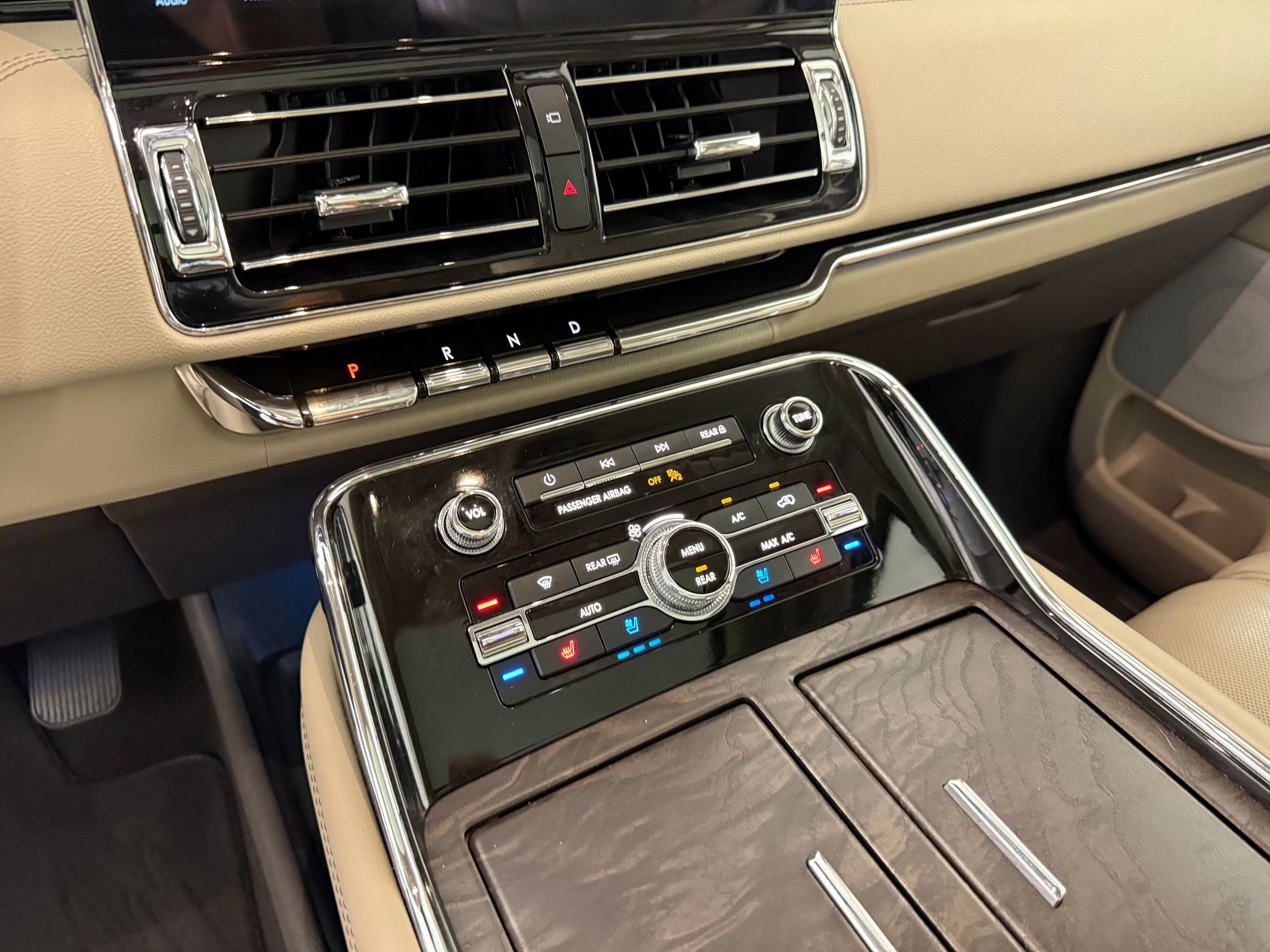 Used 2022 Lincoln Navigator Reserve image 26