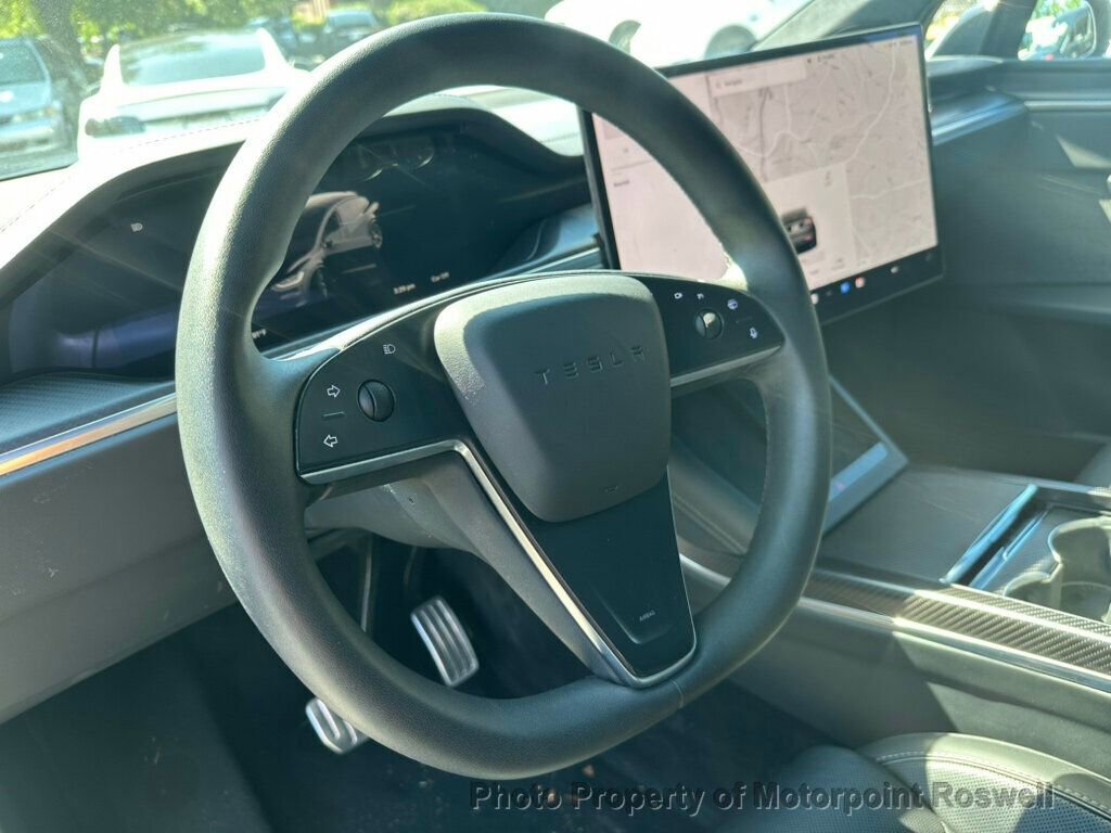 Used 2024 Tesla Model X Plaid image 10