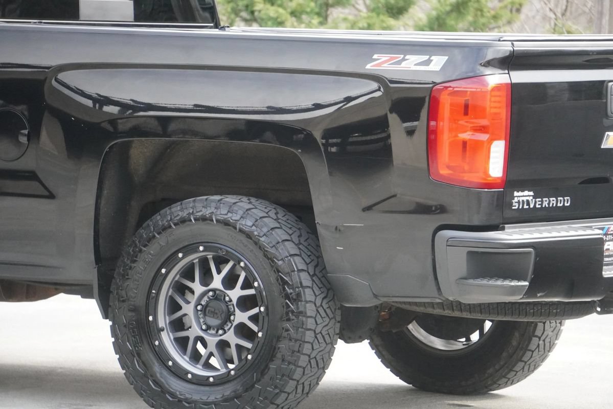 Used 2017 Chevrolet Silverado 1500 LTZ Z71 AWD/4WD image 12