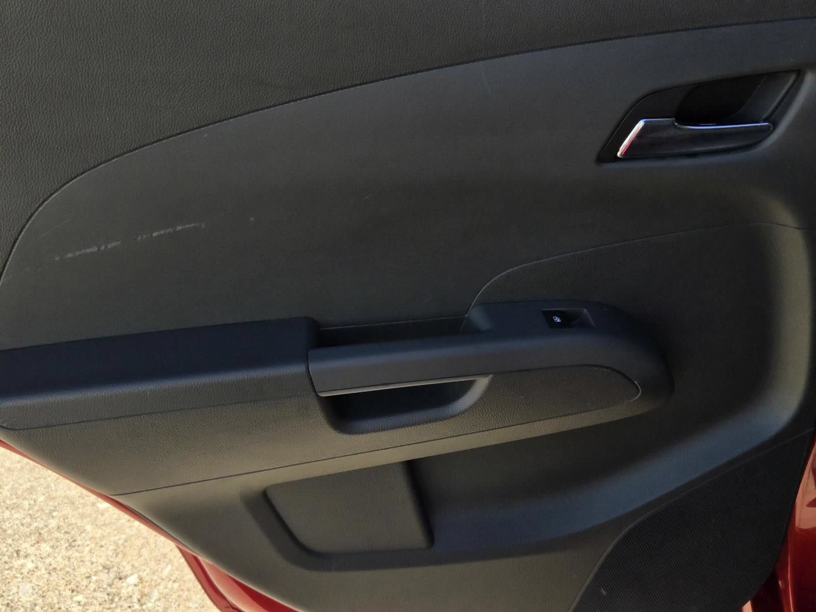 Used 2015 Chevrolet Sonic LT FWD image 11