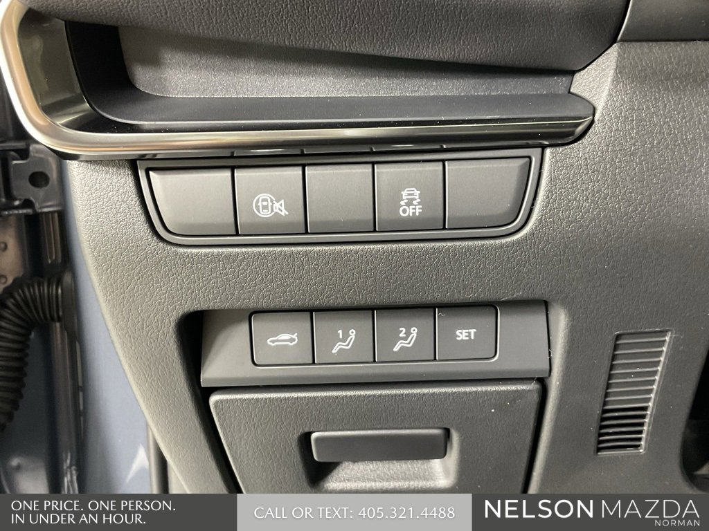 New 2026 MAZDA MAZDA3 Carbon image 40