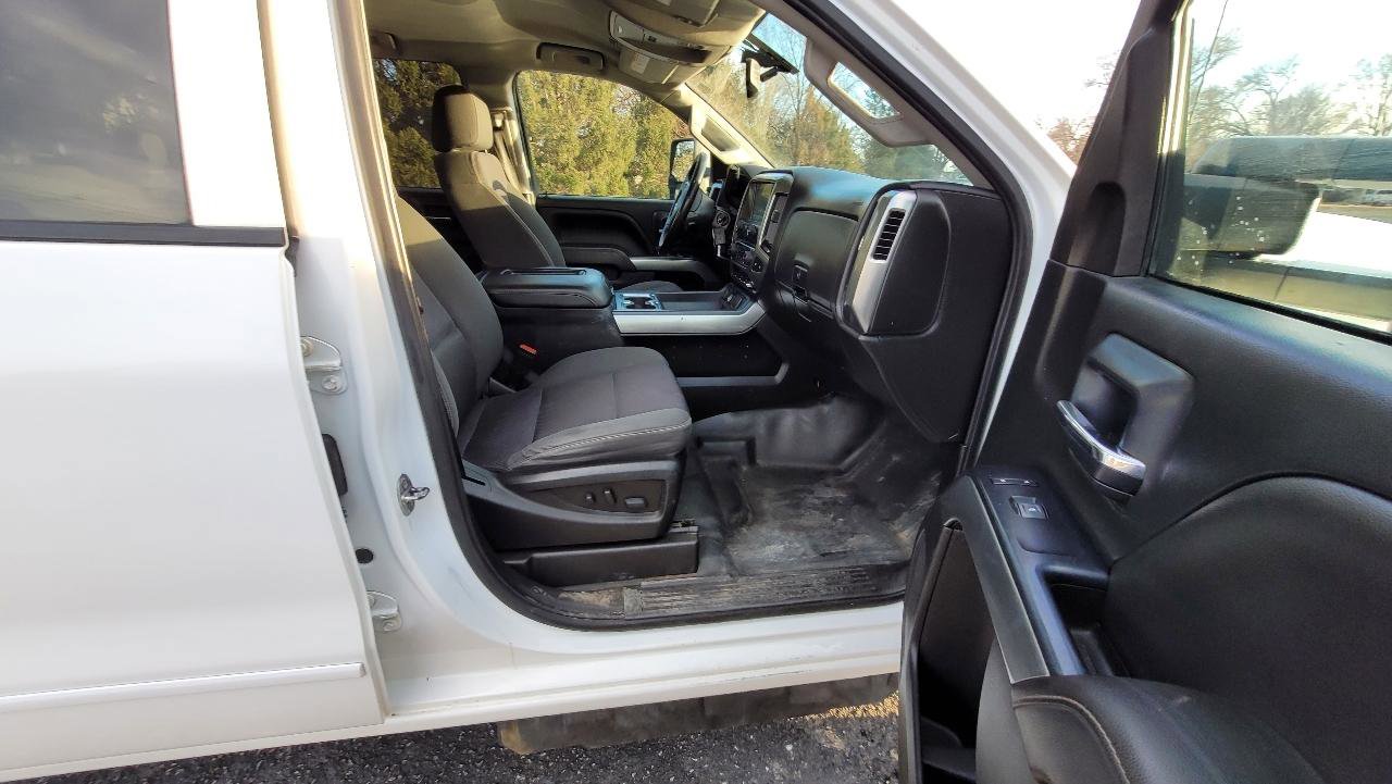 Used 2017 Chevrolet Silverado 2500 LT AWD/4WD image 15