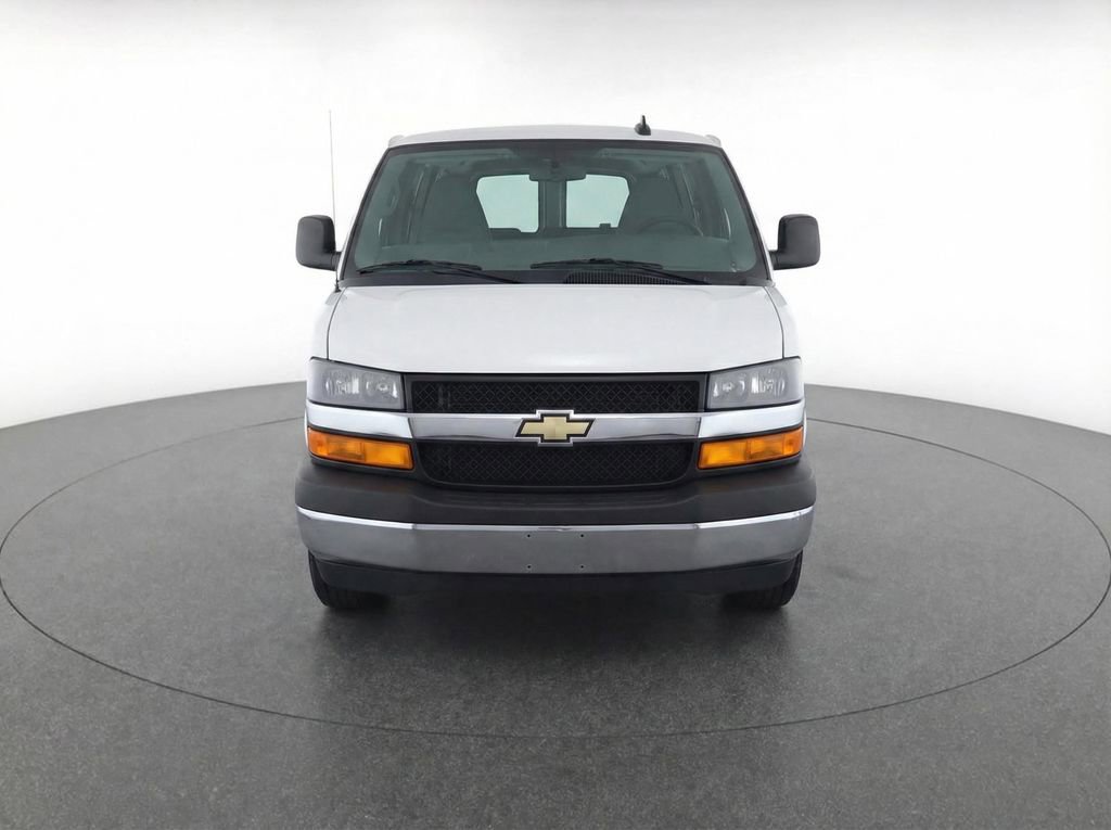 Used 2020 Chevrolet Express 3500 LT w/ LT Preferred Equipment Group image 3