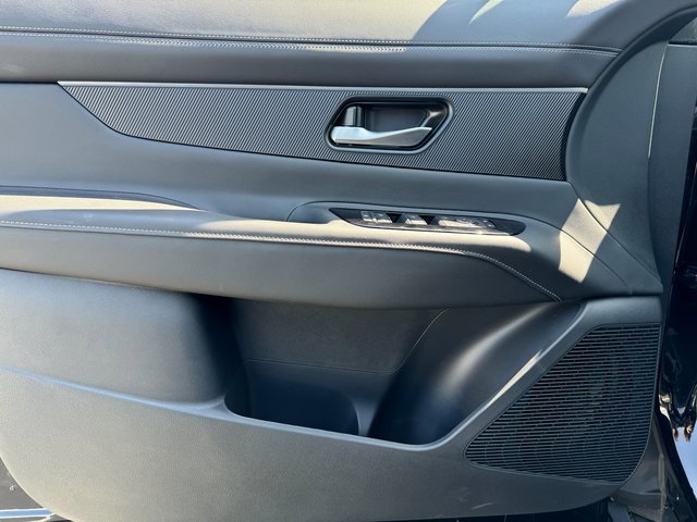 Used 2025 Nissan Murano SV image 12