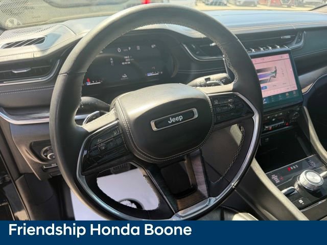 Used 2023 Jeep Grand Cherokee Overland AWD/4WD image 21