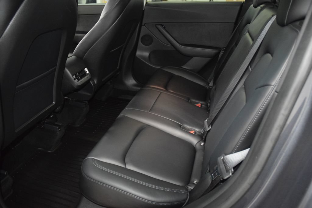 Used 2022 Tesla Model Y Performance AWD/4WD image 39
