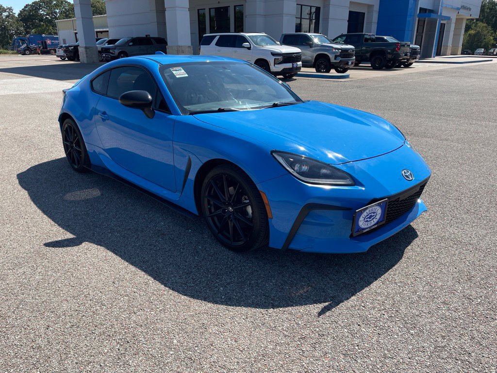 Used 2022 Toyota GR86 Premium RWD image 9