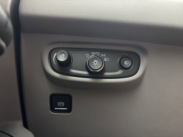 Used 2023 GMC Terrain SLT image 37