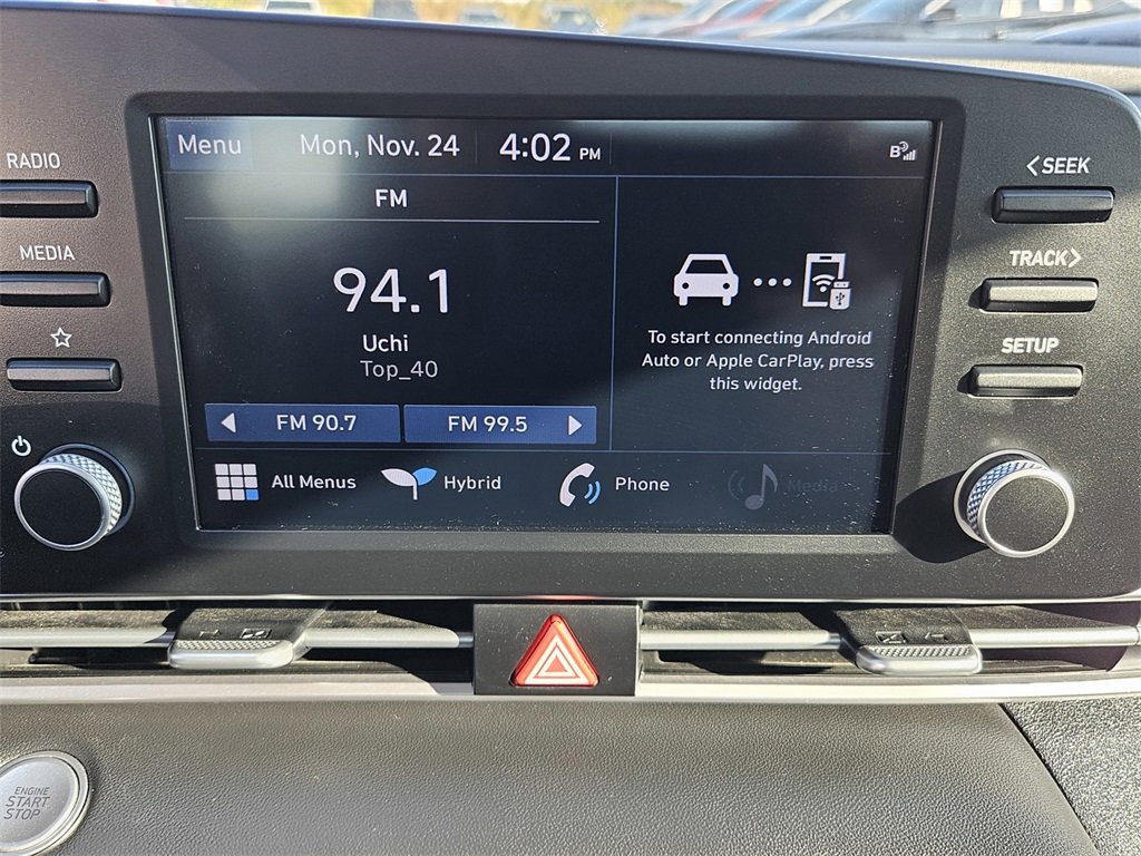 Used 2023 Hyundai Elantra Blue image 18